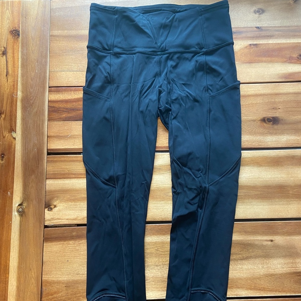 Lululemon Fast & Free Leggings 25” size 4 Black *special edition